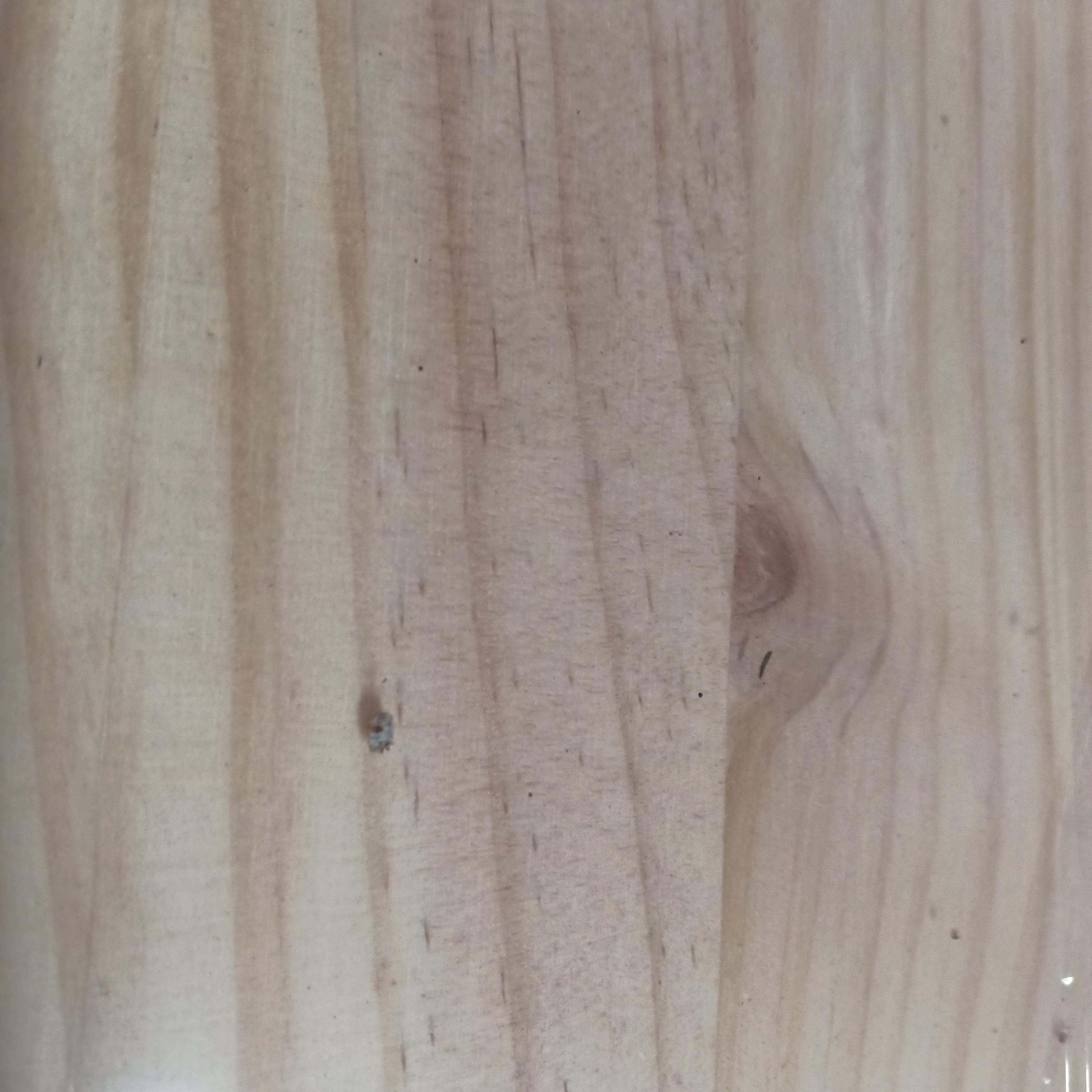 แผ่นไม้สนเรดิเอต้า (มีตา) หนา 10 มม.