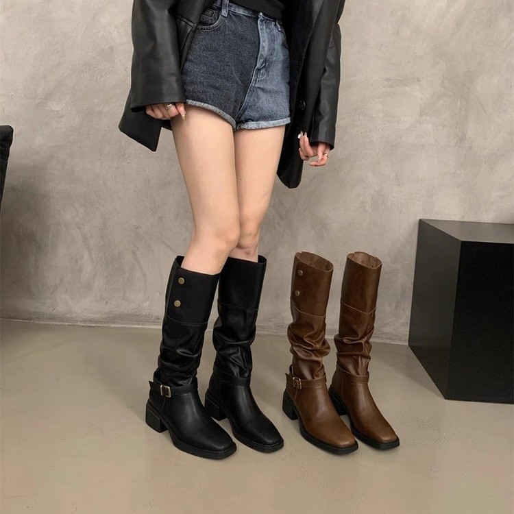 รองเท้าบูทแฟชั่นหญิง มีขนาดให้สั่งซื้อ 35 36 37 38 39 40 แจ้งขนาดในช่องหมายเหตุ