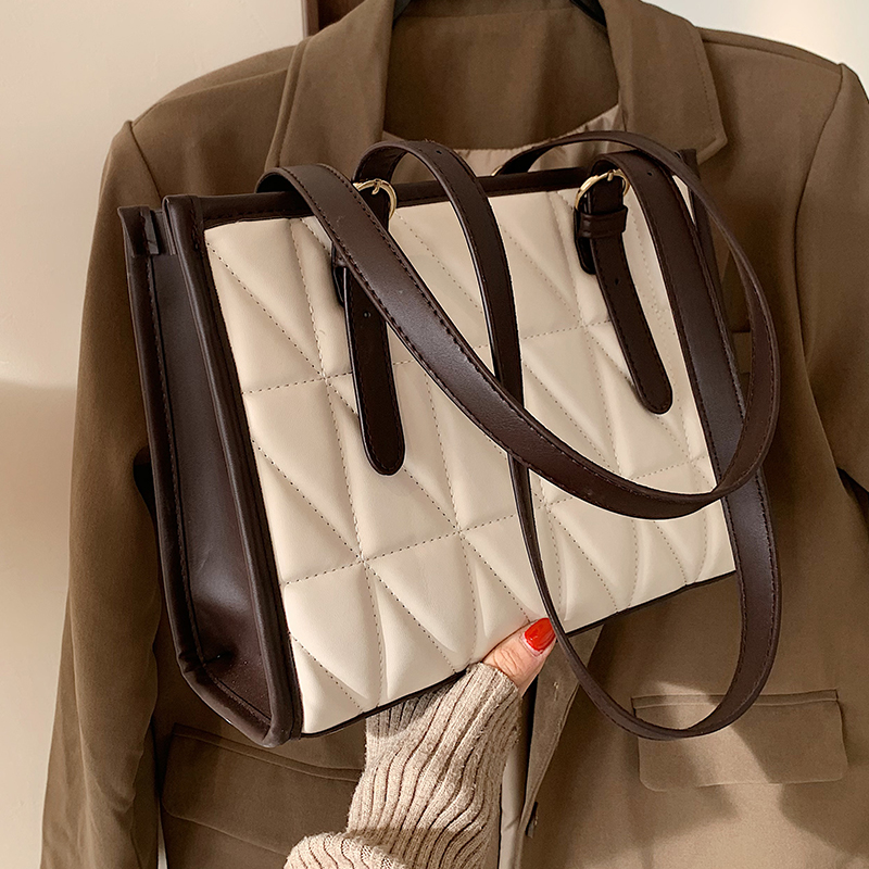 กระเป๋าผู้หญิงสวยๆ กระเป๋าสะพายข้างผู้หญิง กระเป๋าแบรนด์COOL BAG
