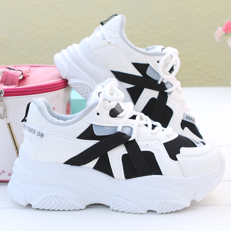 รองเท้าผ้าใบผู้หญิง ใส่สบาย รองเท้าผ้าใบใส่เที่ยวผู้หญิง มีSIZE 35 36 37 38 39 40