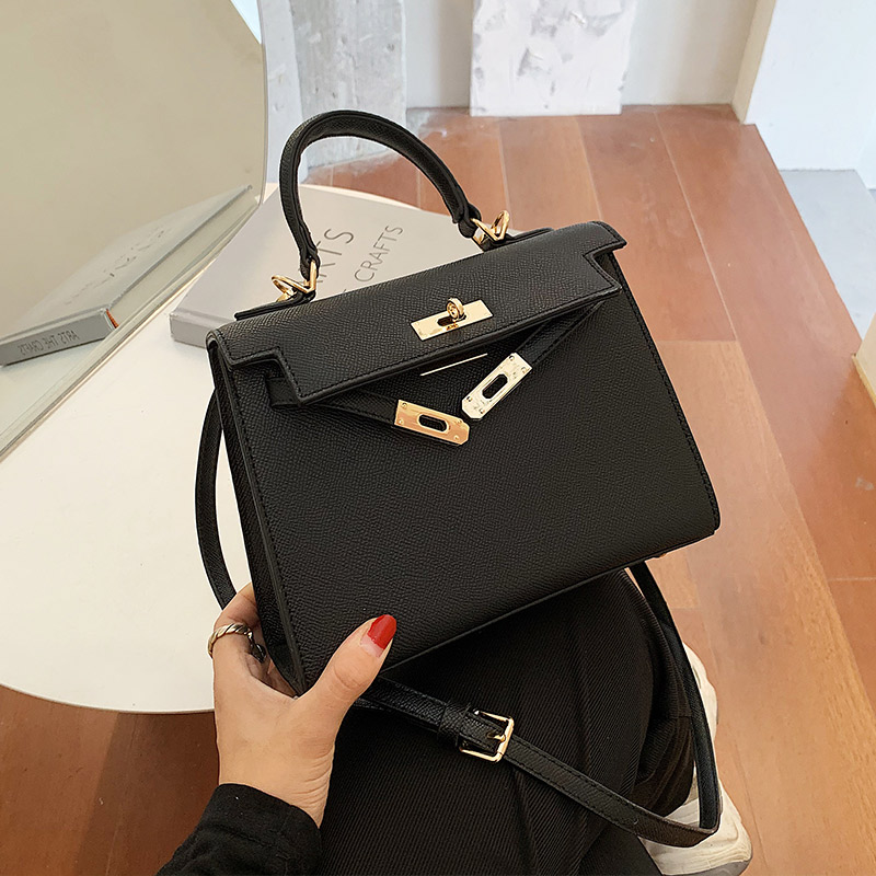 กระเป๋าผู้หญิงสวยๆ กระเป๋าสะพายข้างผู้หญิง กระเป๋าแบรนด์COOL BAG