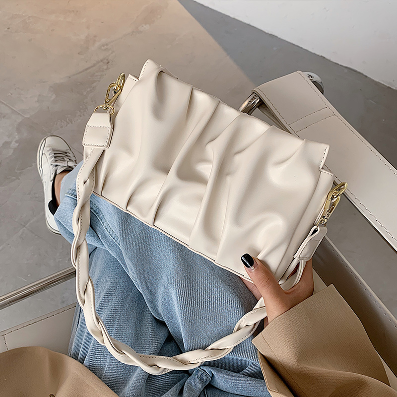 กระเป๋าผู้หญิงสวยๆ กระเป๋าสะพายข้างผู้หญิง กระเป๋าแบรนด์COOL BAG