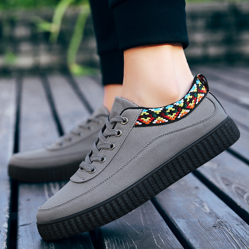 รองเท้าแฟชั่นอินเทรนด์