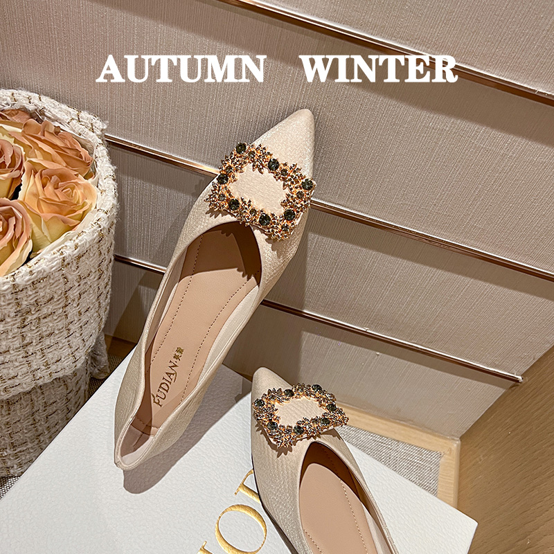 รองเท้าคัทชูผู้หญิงส้นเตี้ย ใส่สบาย มีขนาด35-43