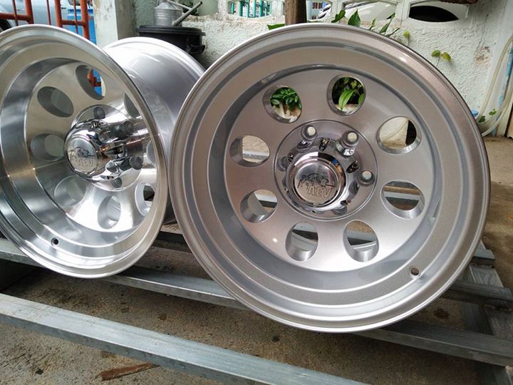 ล้อแม็ก 10 นิ้ว-30 ลายหยดน้ำ ลายนิยม ลายดุ (ไม่รวมยาง)