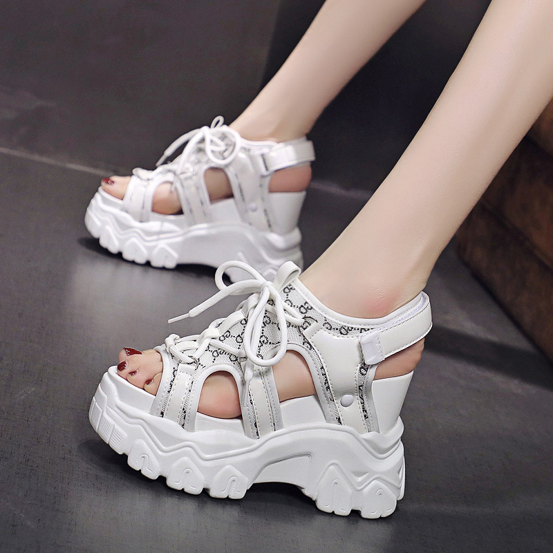 รองเท้าผ้าใบผู้หญิง ใส่สบาย รองเท้าผ้าใบใส่เที่ยวผู้หญิง มีSIZE 35 36 37 38 39 40