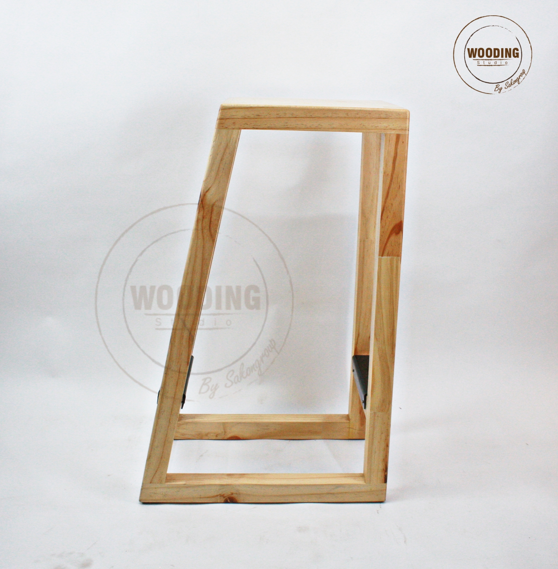 เก้าอี้สตูลสูงทรงAแบบเอียง