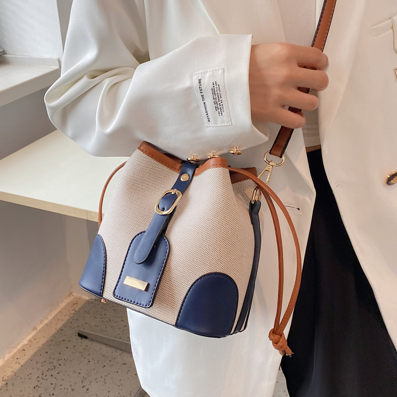 กระเป๋าผู้หญิงสวยๆ กระเป๋าสะพายข้างผู้หญิง กระเป๋าแบรนด์COOL BAG