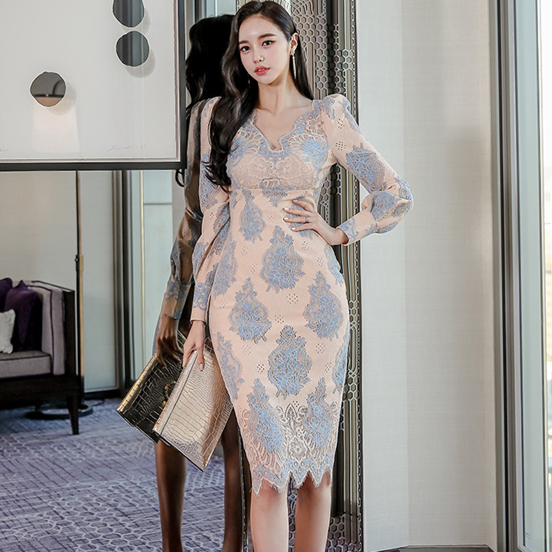 ชุดเดรสยาวสวยๆ สไตล์เกาหลี มีขนาด S M L XL สนใจทักแชท
