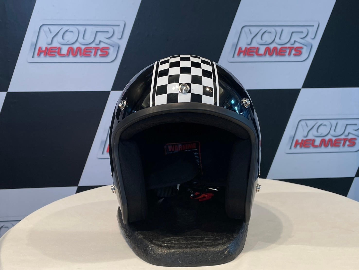 AVEX LB CAFE เลข8 หมากรุก สีดำ