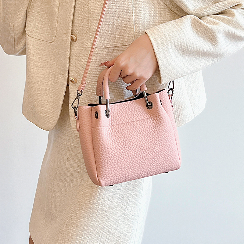 กระเป๋าผู้หญิงสวยๆ กระเป๋าสะพายข้างผู้หญิง กระเป๋าแบรนด์COOL BAG