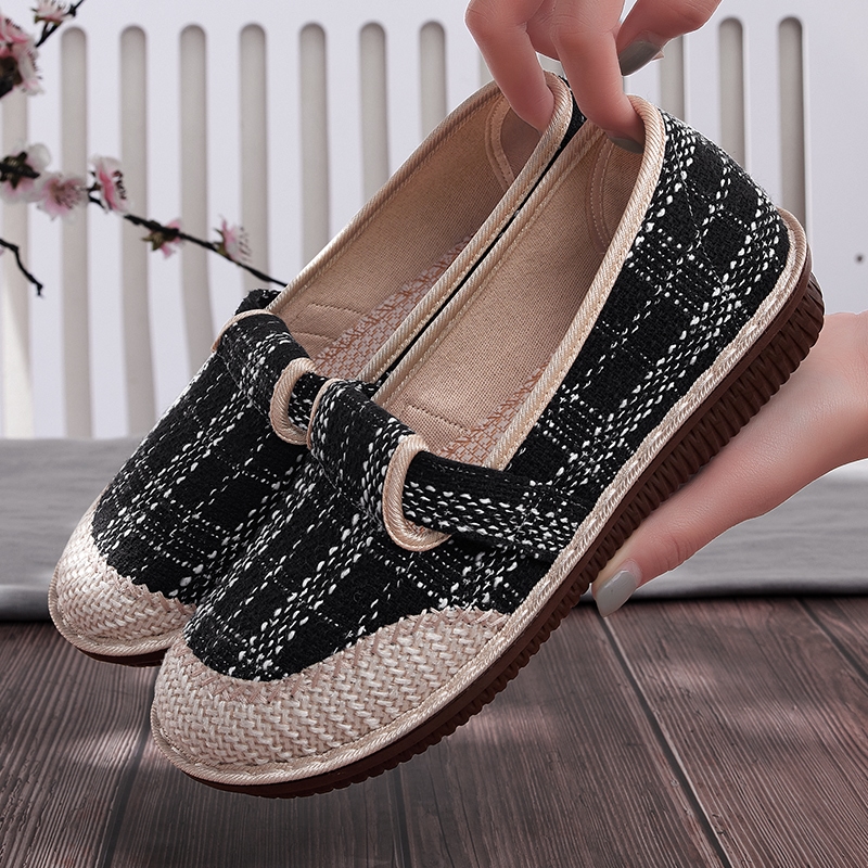 รองเท้าผ้าใบผู้หญิง ใส่สบาย รองเท้าผ้าใบใส่เที่ยวผู้หญิง มีSIZE 35 36 37 38 39 40