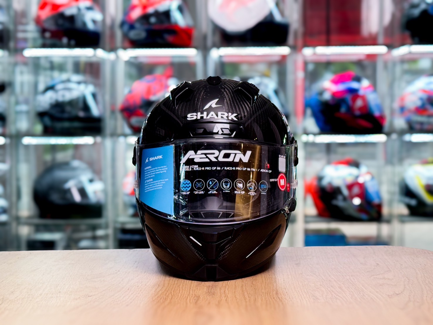 หมวกกันน็อค SHARK HELMETS รุ่น AERON [new2025] Full Carbon [DAD]