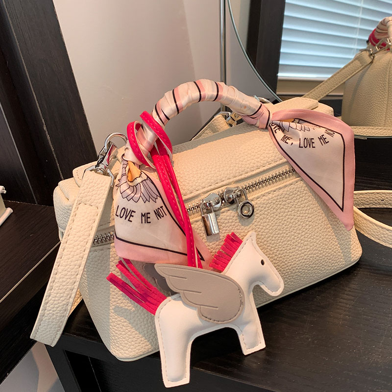 กระเป๋าผู้หญิงสวยๆ กระเป๋าสะพายข้างผู้หญิง กระเป๋าแบรนด์COOL BAG