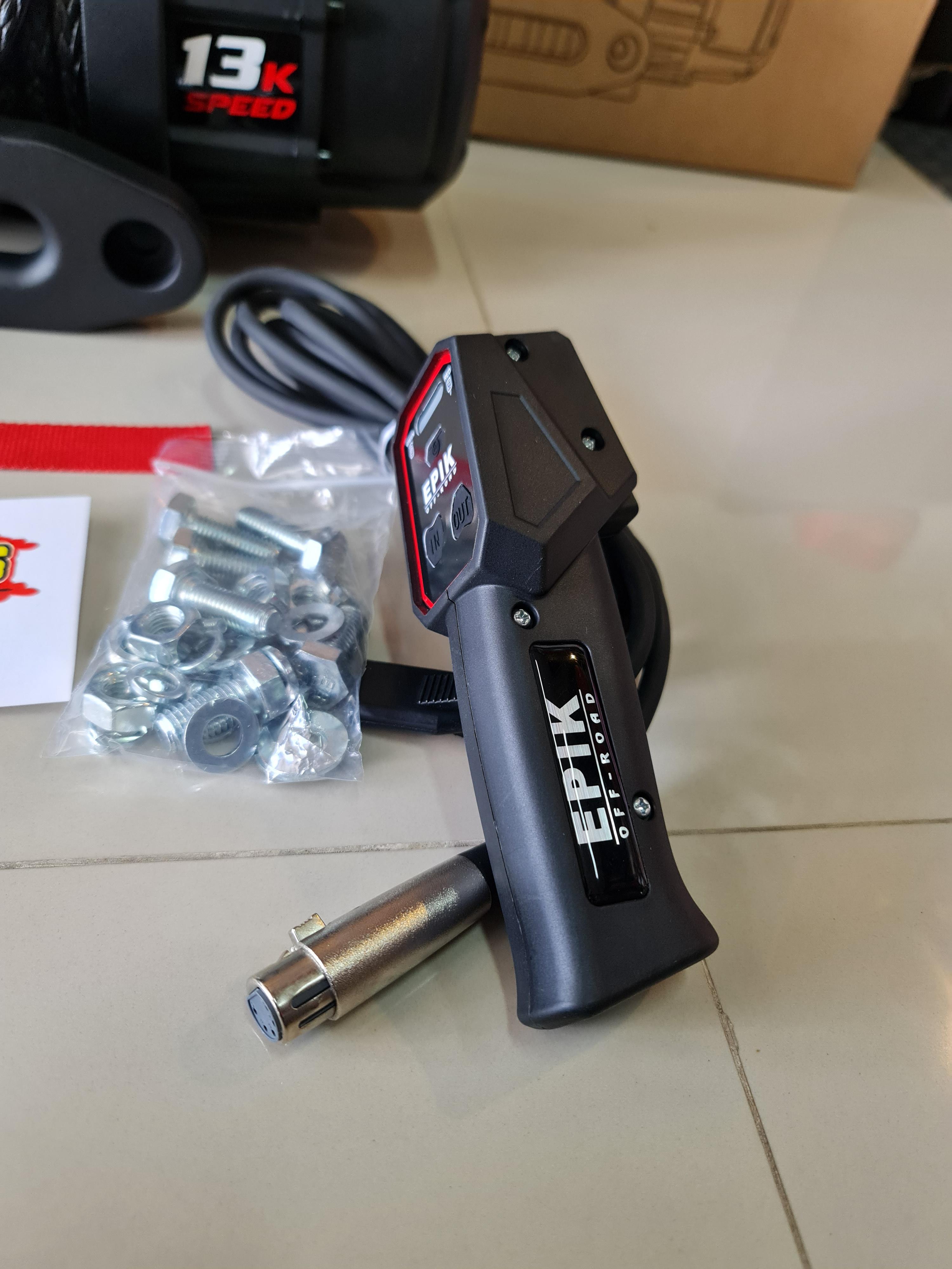 13000ปอนด์ 2 speed 5.8 ตัน