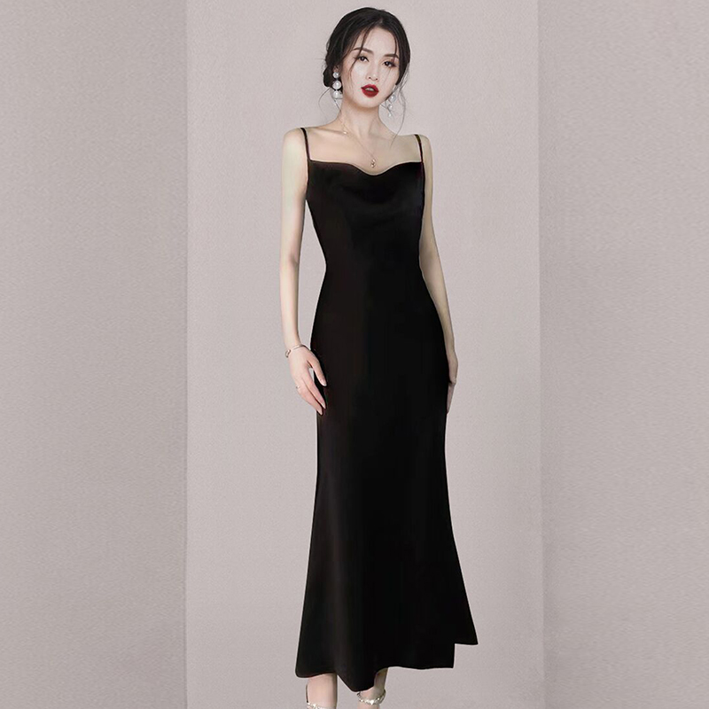 ชุดเดรสยาวสวยๆ สไตล์เกาหลี มีขนาด S M L XL สนใจทักแชท