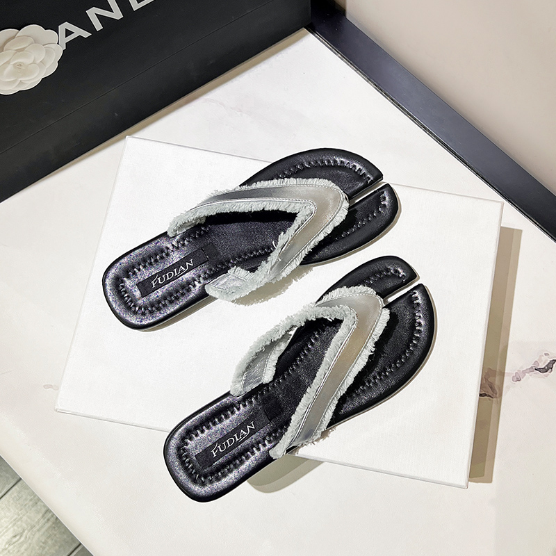 รองเท้าแตะผู้หญิงส้นเตี้ย ใส่สบาย มีขนาด35-43