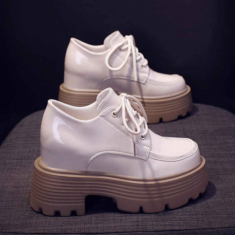 รองเท้าผ้าใบเสริมส้นสูง ไซต์35-39 สนใจทักแชท ฟรีค่าส่ง!