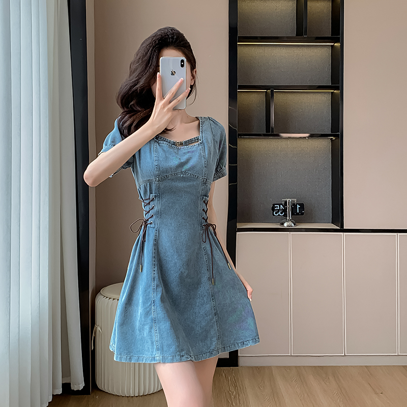 ชุดเดรสยาวสวยๆ สไตล์เกาหลี มีขนาด S M L XL สนใจทักแชท