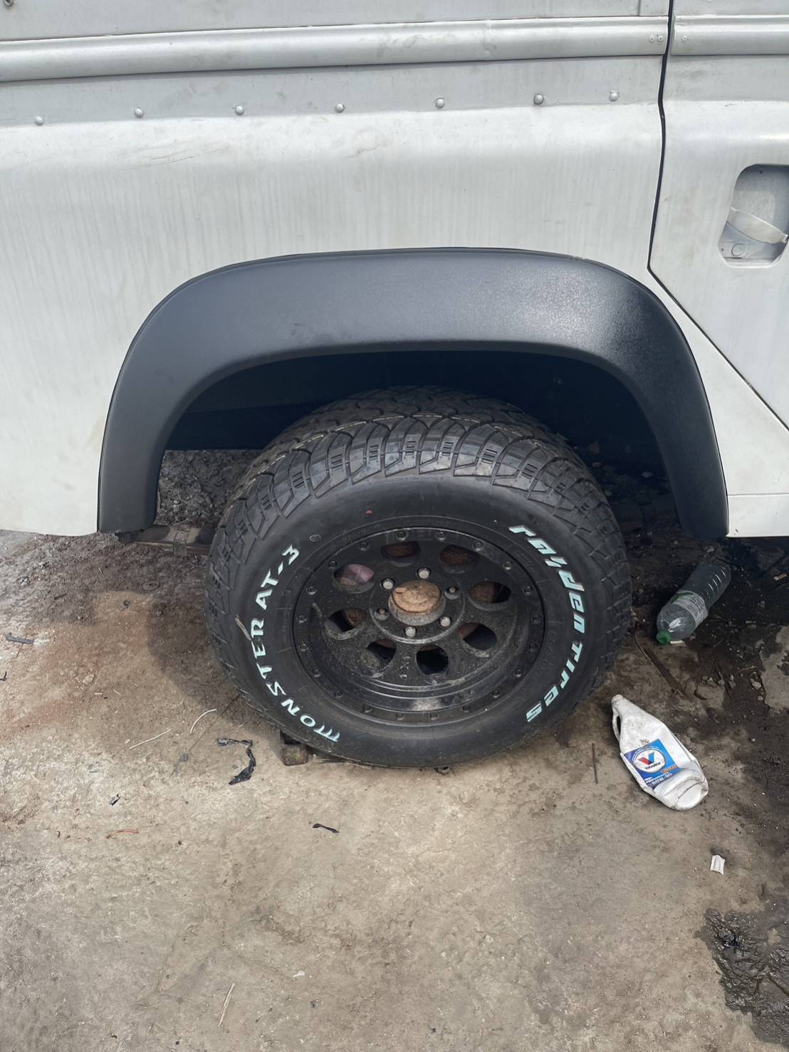 คิ้วล้อ แลนด์โรเวอร์ ซีรีย์ 3 นิ้ว