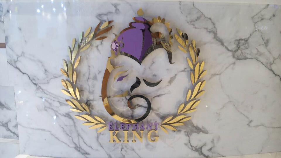 ป้ายร้าน Show DC