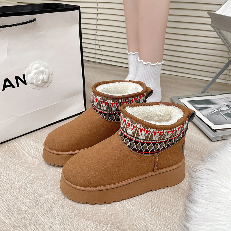 รองเท้าแฟชั่นผู้หญิงส้นเตี้ย ใส่สบาย มีขนาดให้สั่งซื้อ 35 36 37 38 39 40 สนใจทักแชท ฟรีค่าส่ง!