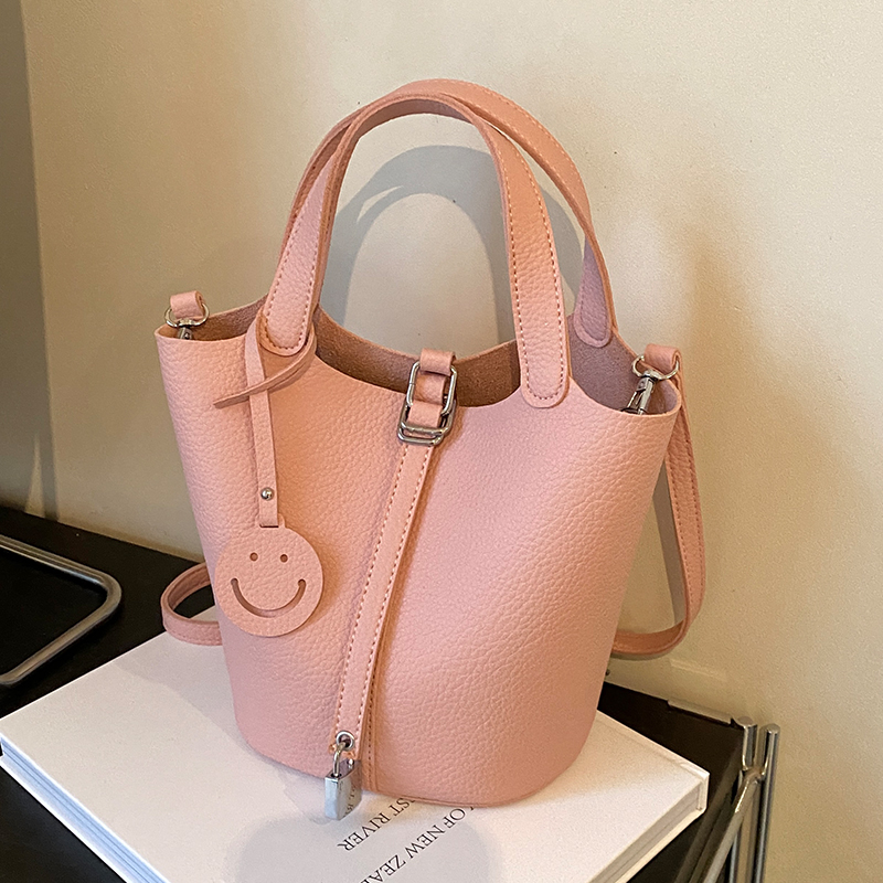 กระเป๋าผู้หญิงสวยๆ กระเป๋าสะพายข้างผู้หญิง กระเป๋าแบรนด์COOL BAG