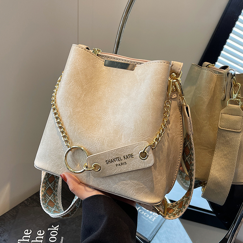 กระเป๋าผู้หญิงสวยๆ กระเป๋าสะพายข้างผู้หญิง กระเป๋าแบรนด์COOL BAG