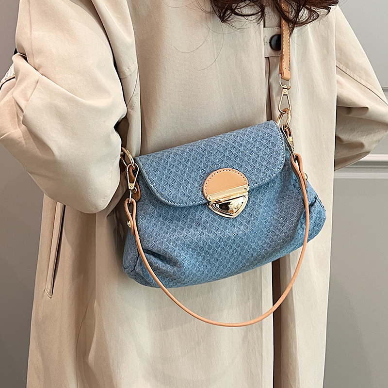 กระเป๋าผู้หญิงสวยๆ กระเป๋าสะพายข้างผู้หญิง กระเป๋าแบรนด์COOL BAG