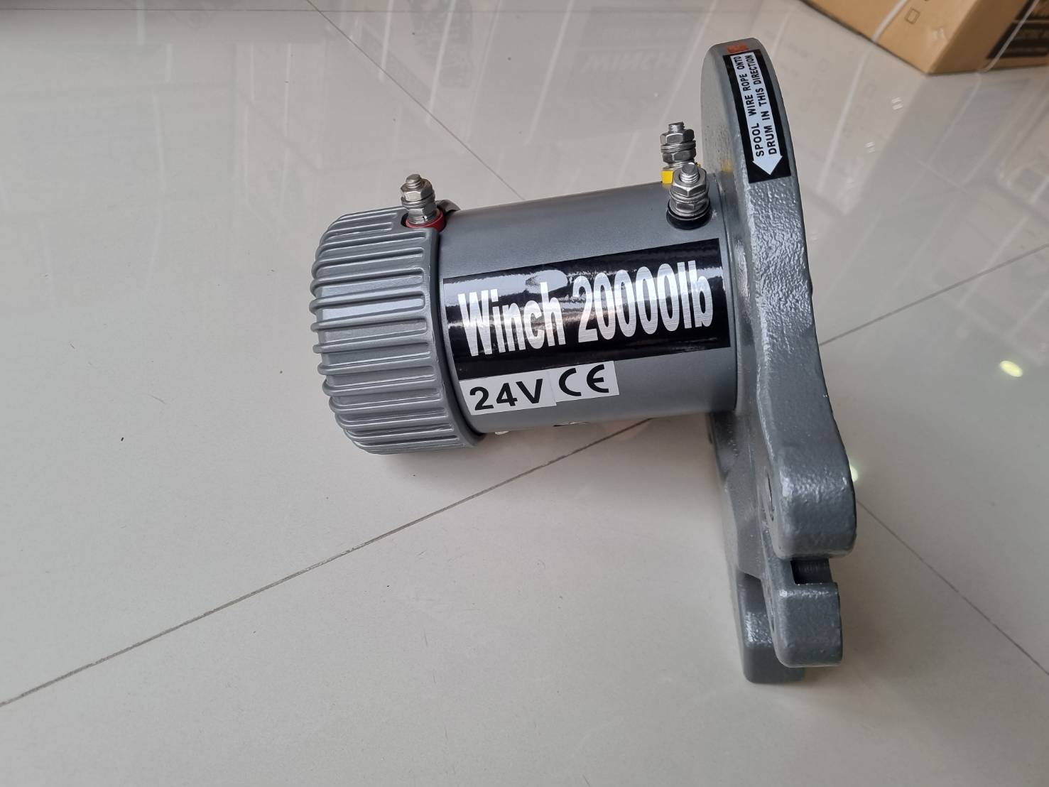มอเตอร์วินซ์ 20,000 ปอนด์ โฉมเก่า 12v. และ 24v.
