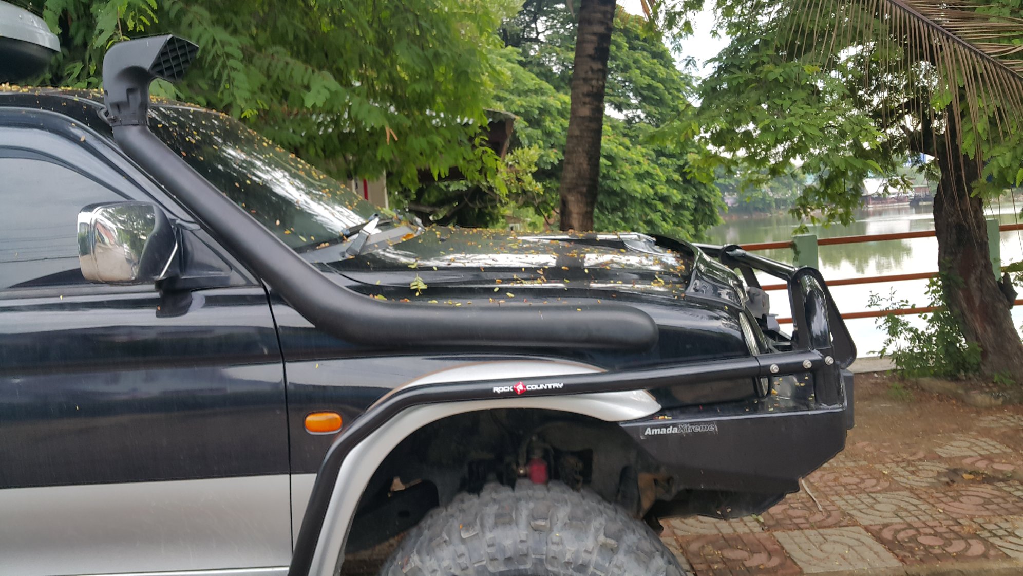 สน็อกเกิ้ลทรงนางกวัก strada 4x4/G-Wagon