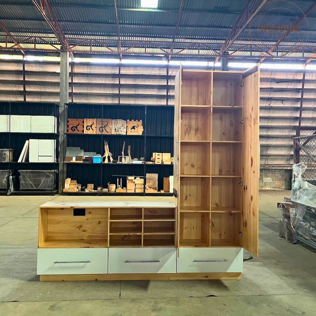 ชุดตู้ครัวไม้สน