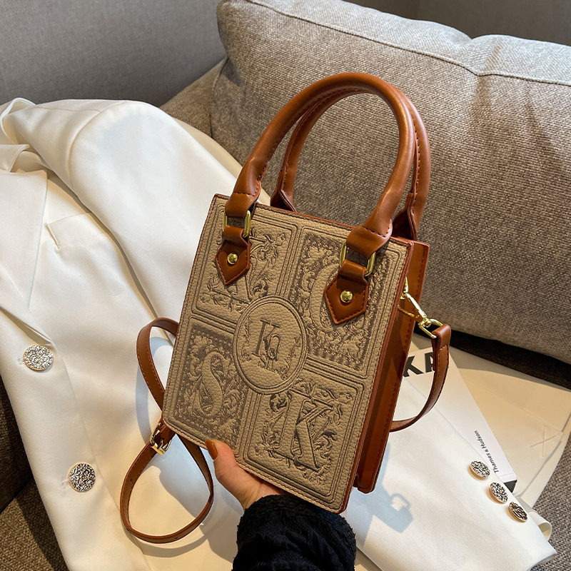 กระเป๋าผู้หญิงสวยๆ กระเป๋าสะพายข้างผู้หญิง กระเป๋าแบรนด์COOL BAG