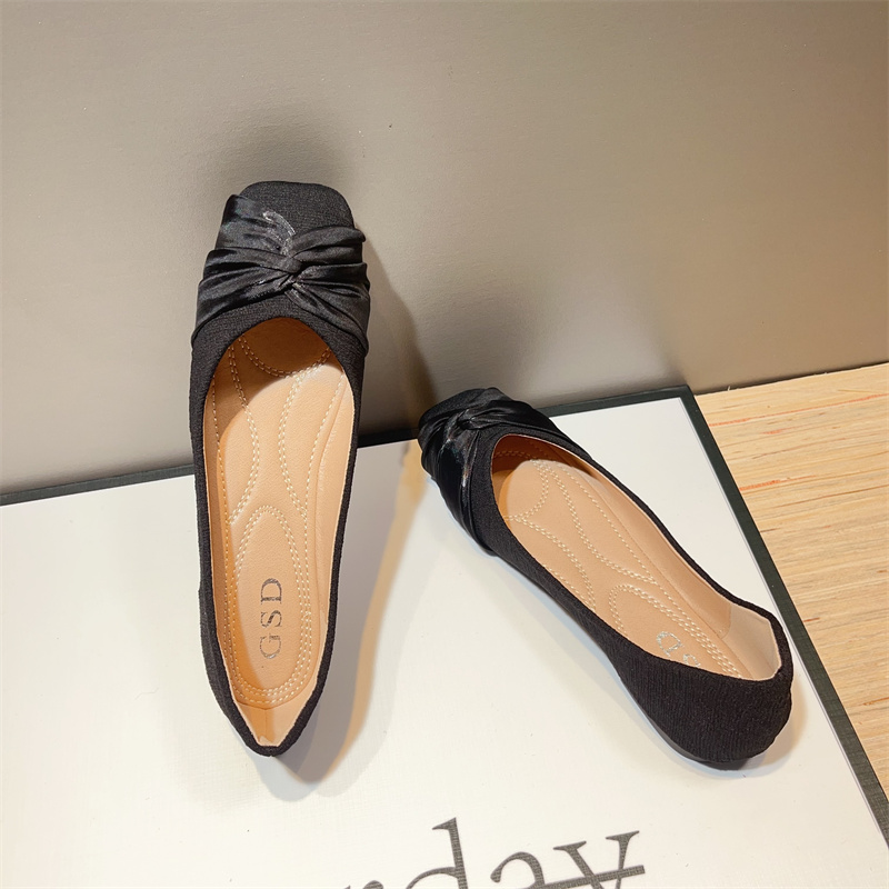 รองเท้าคัทชูผู้หญิงส้นเตี้ย ใส่สบาย มีขนาด35-40