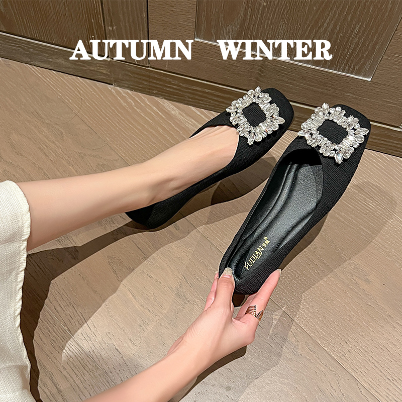 รองเท้าคัทชูผู้หญิงส้นเตี้ย ใส่สบาย มีขนาด35-43