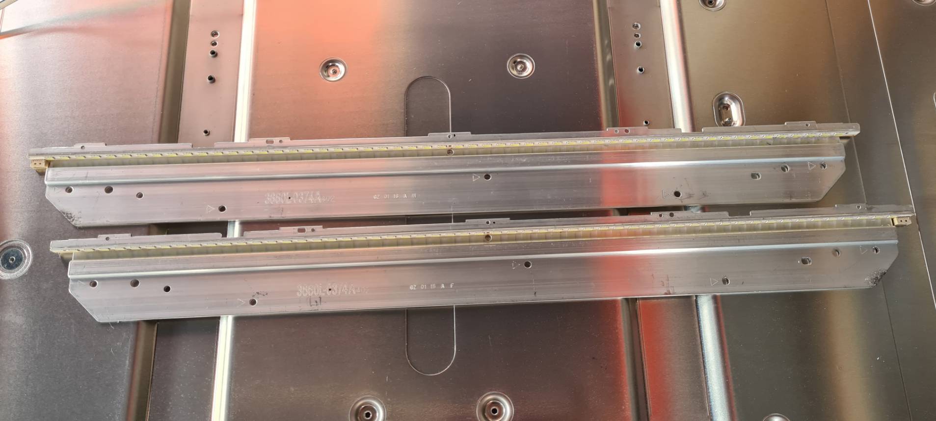 หลอดแบล็คไลท์ SONY/LG รุ่น42LV3400-TA :42LW4500-TA :KLV-42EX410:3660L-0374A