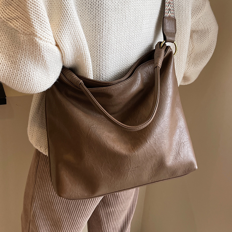 กระเป๋าผู้หญิงสวยๆ กระเป๋าสะพายข้างผู้หญิง กระเป๋าแบรนด์COOL BAG