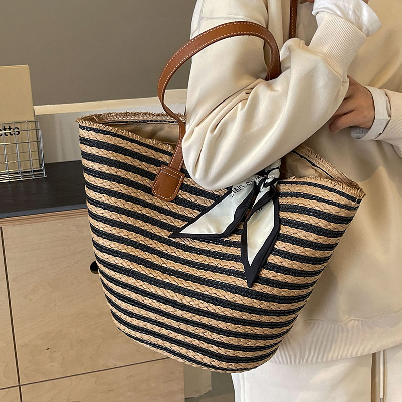 กระเป๋าผู้หญิงสวยๆ กระเป๋าสะพายข้างผู้หญิง กระเป๋าแบรนด์COOL BAG