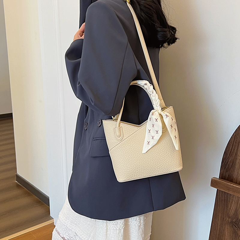 กระเป๋าผู้หญิงสวยๆ กระเป๋าสะพายข้างผู้หญิง กระเป๋าแบรนด์COOL BAG