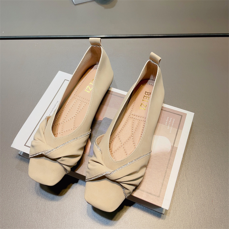 รองเท้าคัทชูผู้หญิงส้นเตี้ย ใส่สบาย มีขนาด35-40