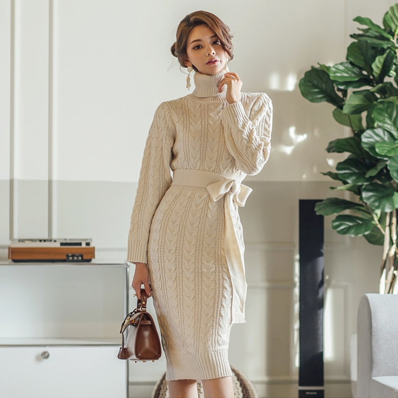 ชุดเดรสยาวสวยๆ สไตล์เกาหลี มีขนาด S M L XL สนใจทักแชท