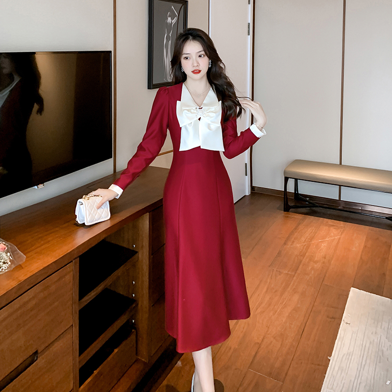 ชุดเดรสยาวสวยๆ สไตล์เกาหลี มีขนาด S M L XL สนใจทักแชท