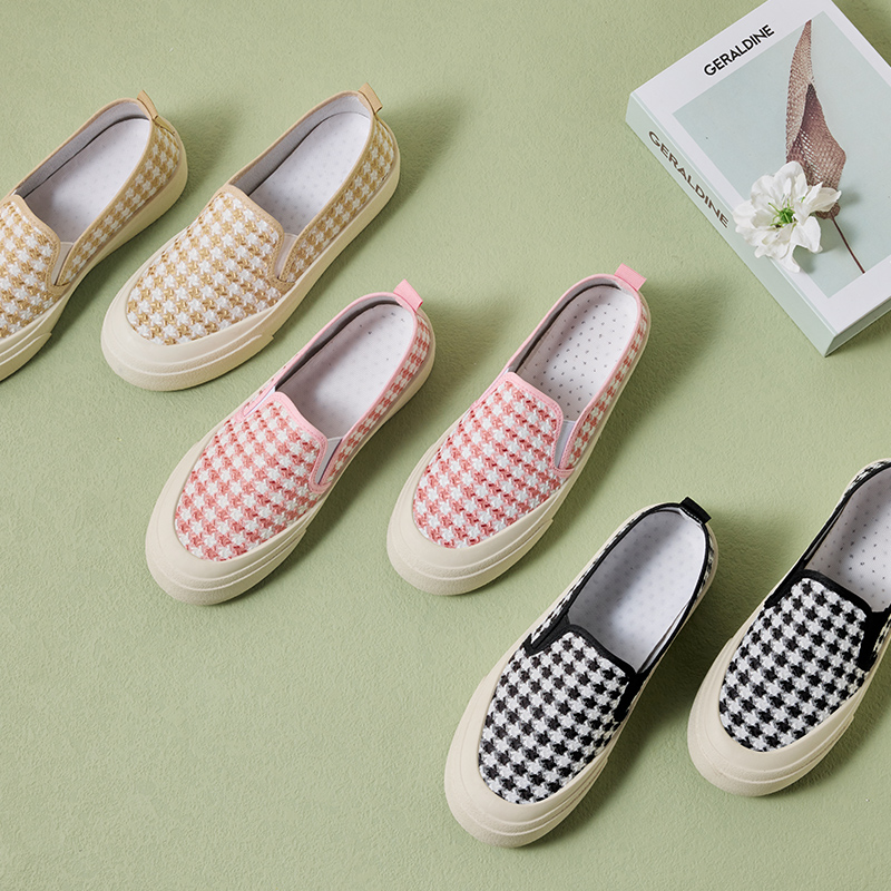 รองเท้าผ้าใบผู้หญิง ใส่สบาย รองเท้าผ้าใบใส่เที่ยวผู้หญิง มีSIZE 35 36 37 38 39 40