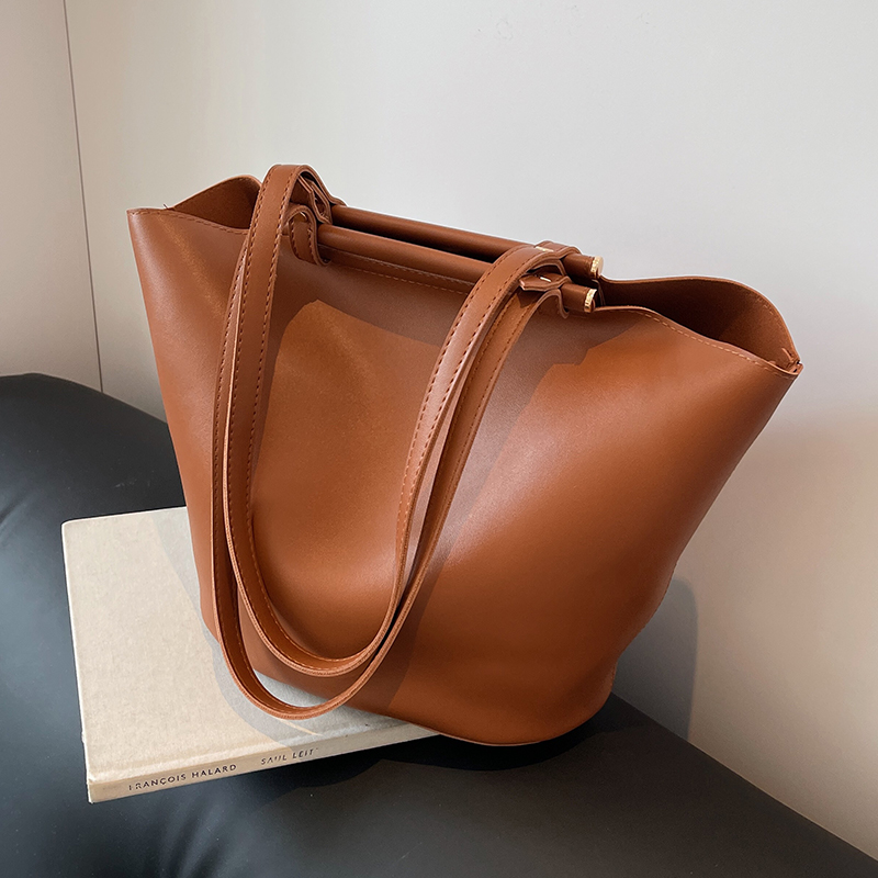 กระเป๋าผู้หญิงสวยๆ กระเป๋าสะพายข้างผู้หญิง กระเป๋าแบรนด์COOL BAG