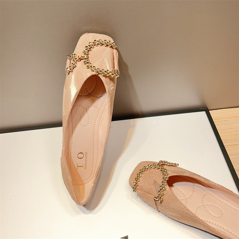 รองเท้าคัทชูผู้หญิงส้นเตี้ย ใส่สบาย มีขนาด35-40