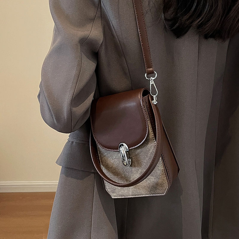 กระเป๋าผู้หญิงสวยๆ กระเป๋าสะพายข้างผู้หญิง กระเป๋าแบรนด์COOL BAG