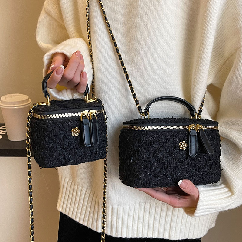 กระเป๋าผู้หญิงสวยๆ กระเป๋าสะพายข้างผู้หญิง กระเป๋าแบรนด์COOL BAG