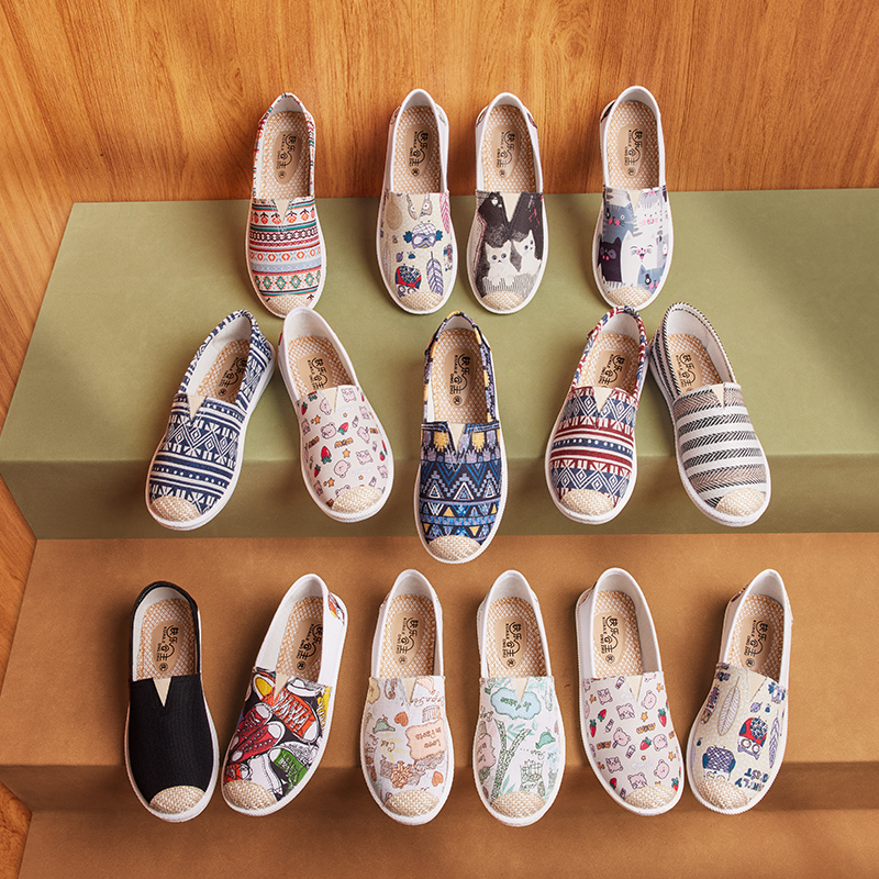 รองเท้าผ้าใบผู้หญิง ใส่สบาย รองเท้าผ้าใบใส่เที่ยวผู้หญิง มีSIZE 35 36 37 38 39 40
