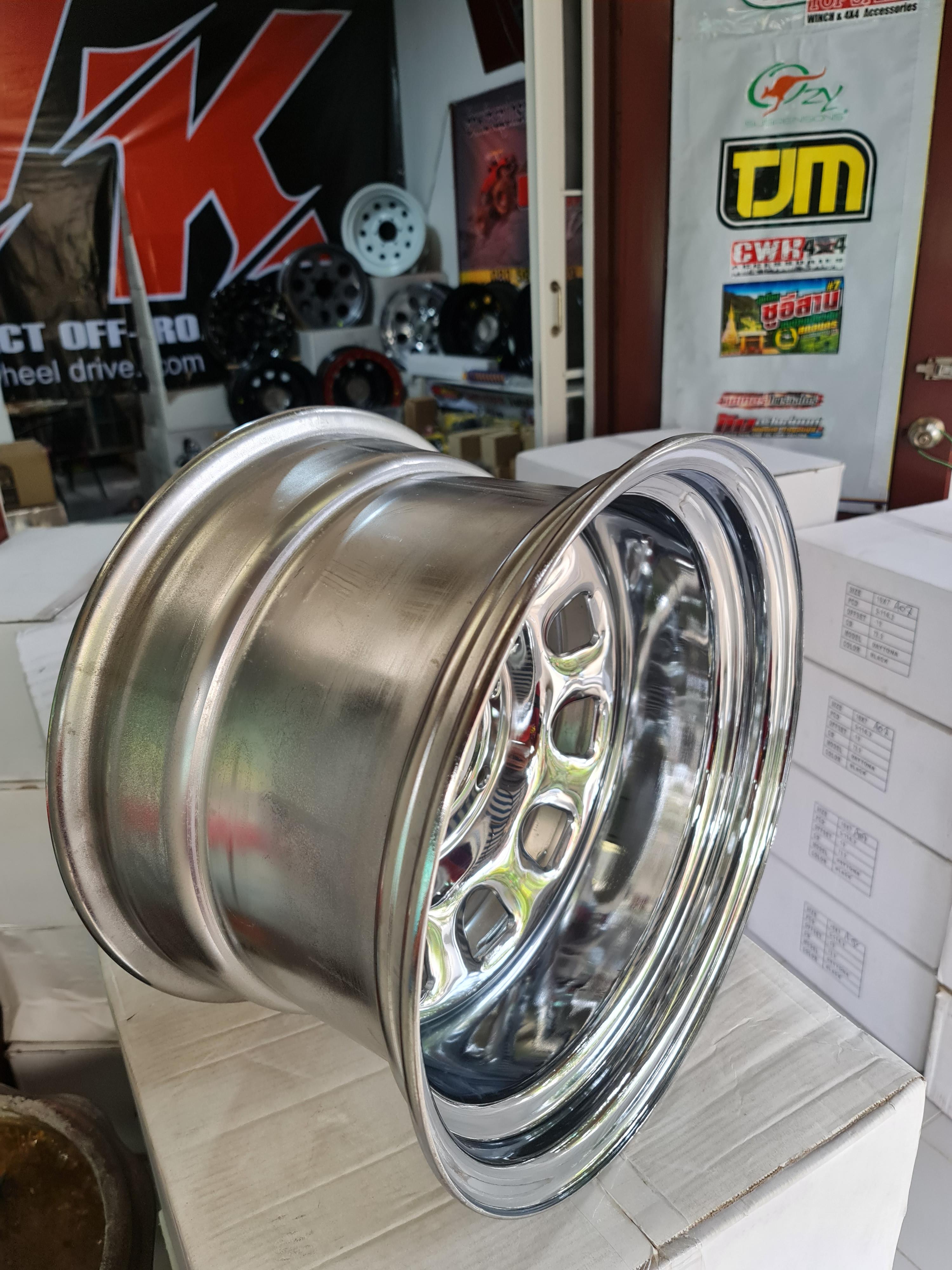 ล้อกระทะเหล็ก ออฟโรด 16-10-40 โครเมี่ยม