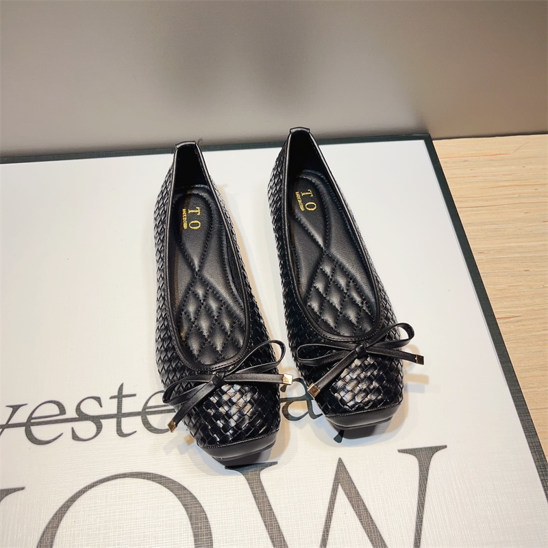 รองเท้าคัทชูผู้หญิงส้นเตี้ย ใส่สบาย มีขนาด35-40